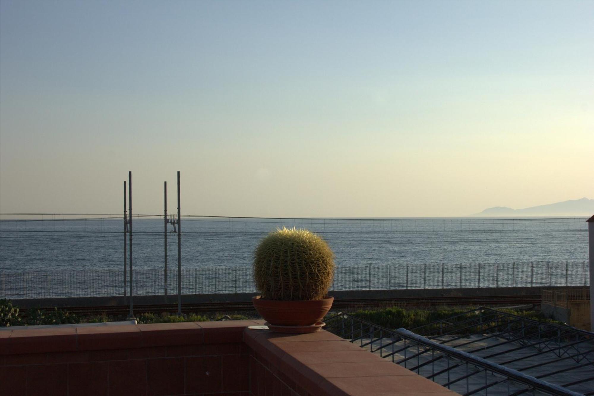 Domus Felix Bed and Breakfast Ercolano Eksteriør billede